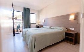 Apartamentos Loar Menorca